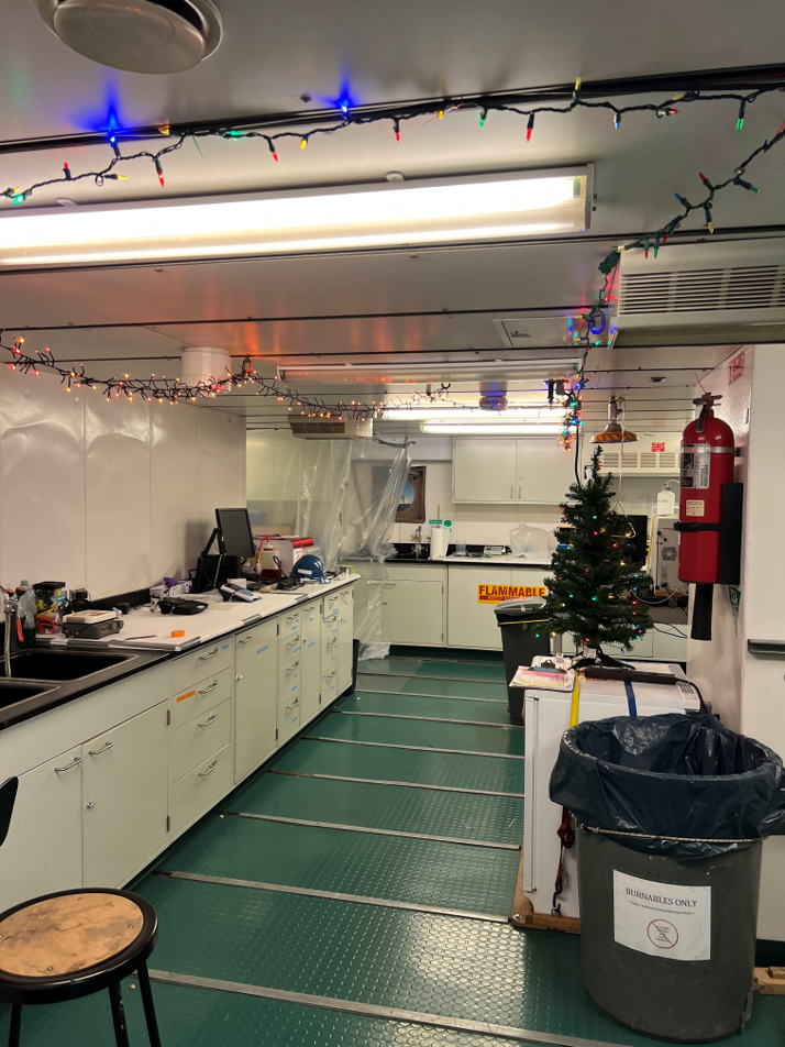 A very festive bio lab on the icebreaker R/V Palmer.